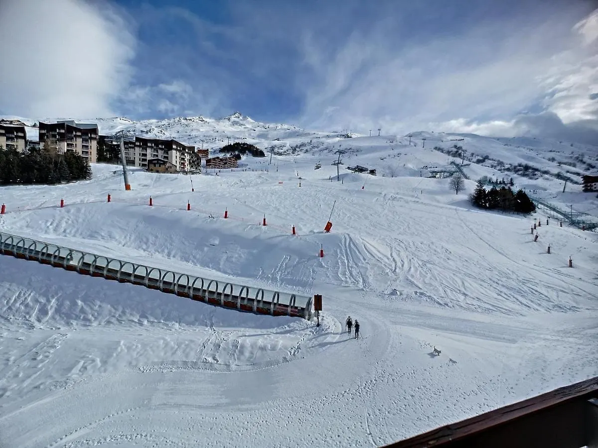 Les Menuires - 2 Pieces Cabine, 4 Pers, Ski Aux Pieds, Parking, Balcon - Fr-1-178-345 contacts
